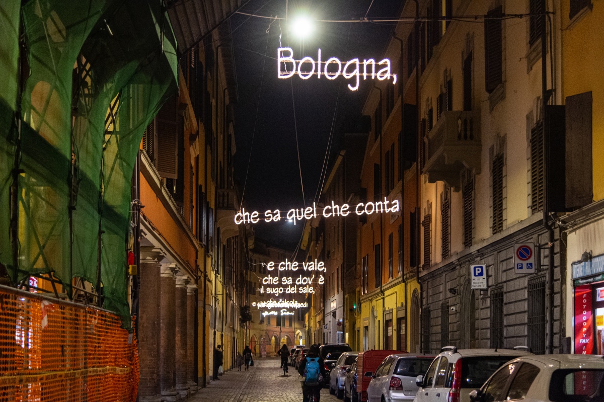 Bologna, via Giuseppe Petroni, dicembre 2021