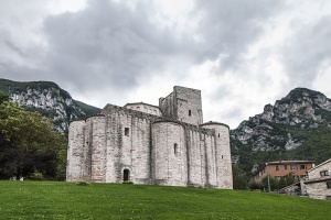 Ancona e dintorni - Genga, Abbazia di San Vittore alle chiuse